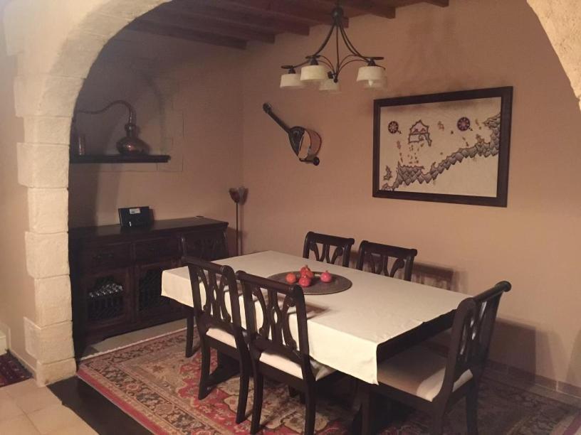 The Knight And The Pomegranate - Luxury Medieval Villa Rhodes City ภายนอก รูปภาพ